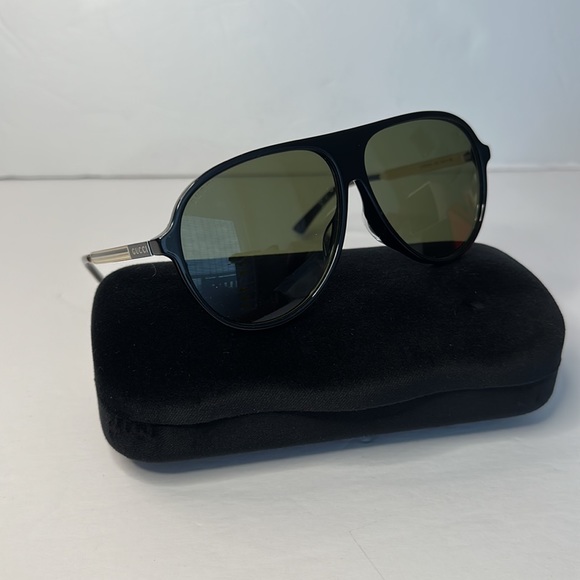 💯 - New - GUCCI GG0829SA 002 aviator sunglass black and ruthenium frame with… - Picture 12 of 16